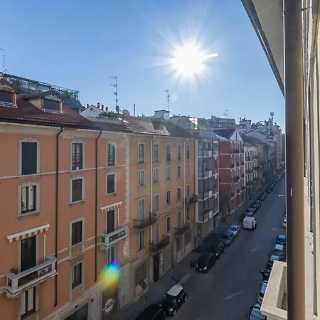 Luxury Apartment In Downtown - Curtatone 4 Milan Exterior photo