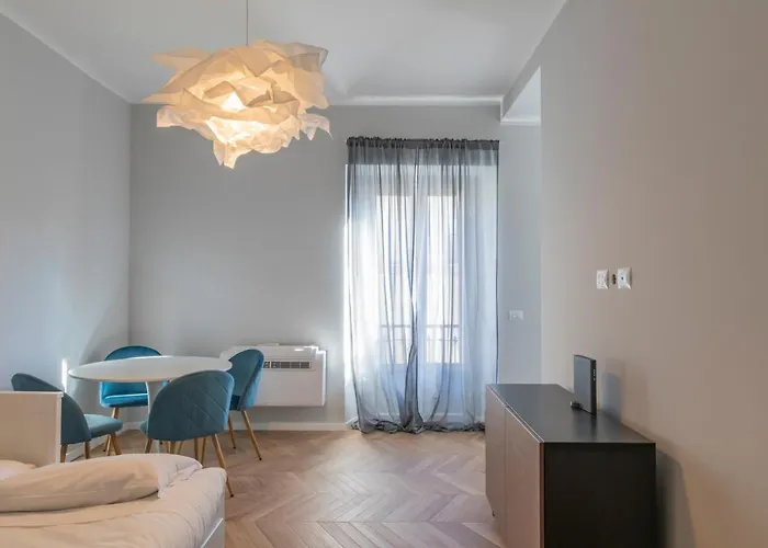 Luxury Apartment In Downtown - Curtatone 4