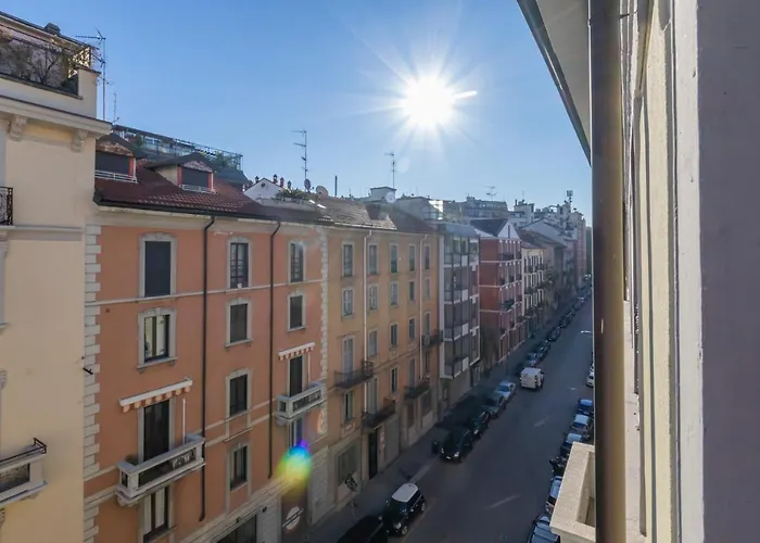 Luxury Apartment In Downtown - Curtatone 4